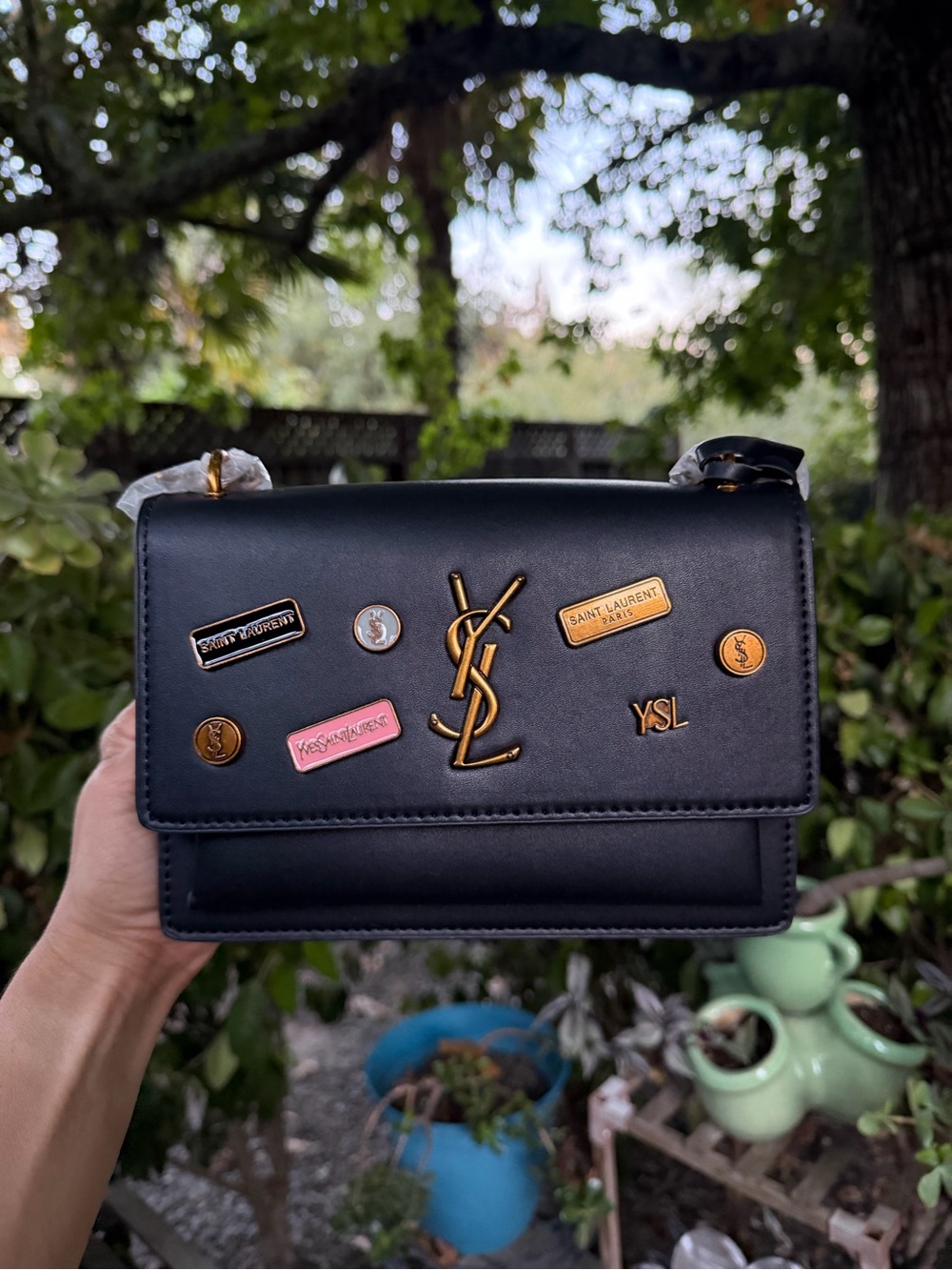 💕Fashion Bag💕 Black Leather Badge Crossbody